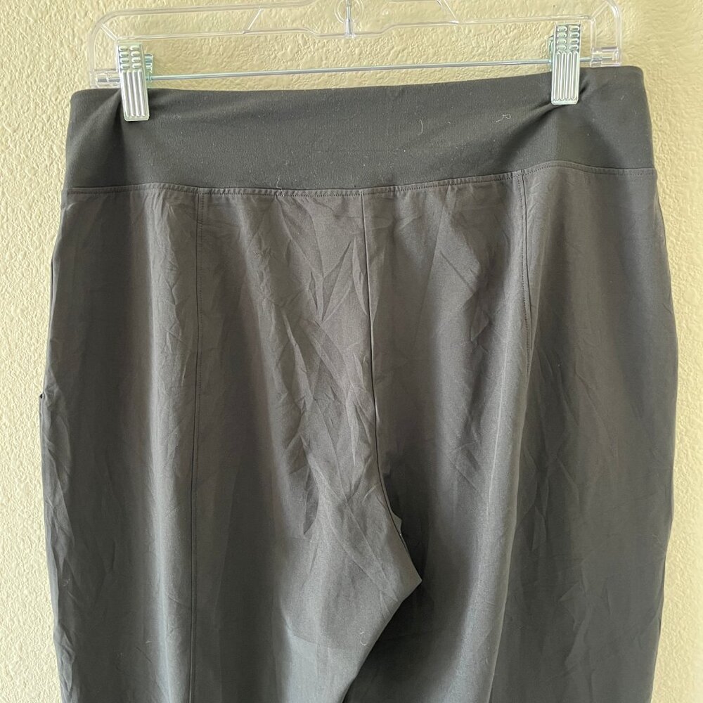 The North Face Let's Go Mid-Rise Black Capris Size M Style J1345 - Picture 9 of 11